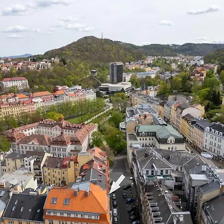 Antonie Karlovy Vary